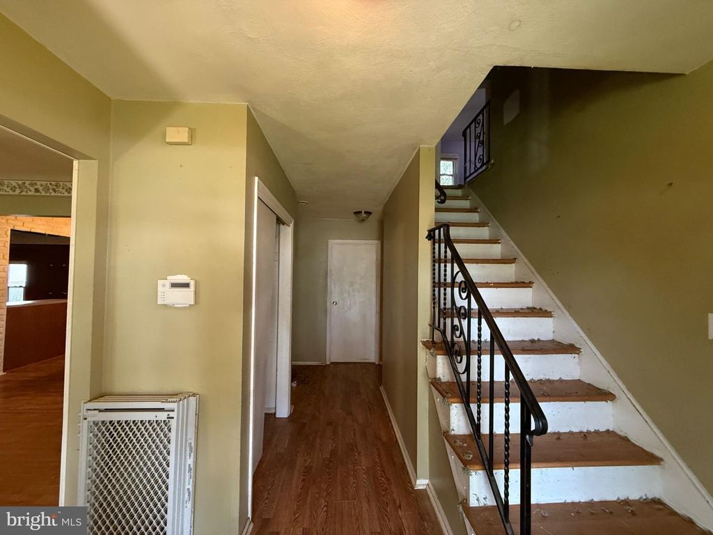 2 BERRYWOOD DR, Hamilton, NJ 08619 — photo 2