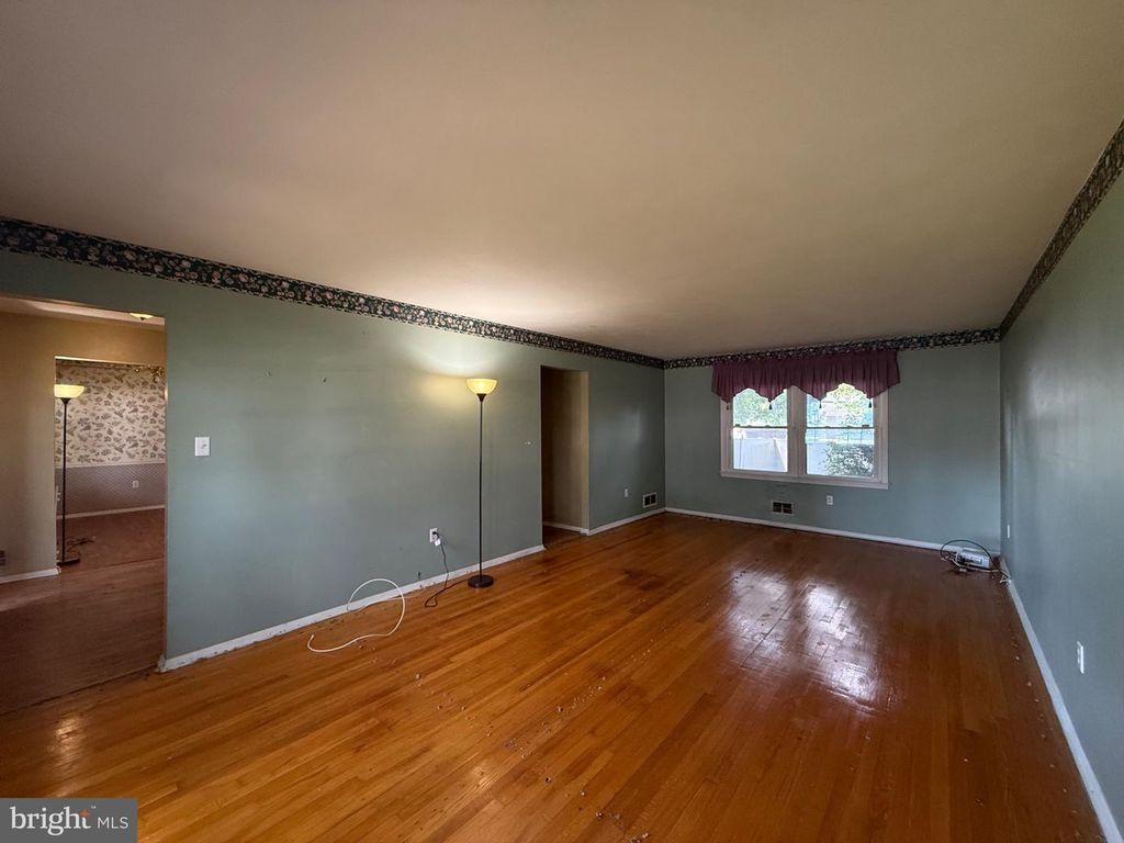 2 BERRYWOOD DR, Hamilton, NJ 08619 — photo 4