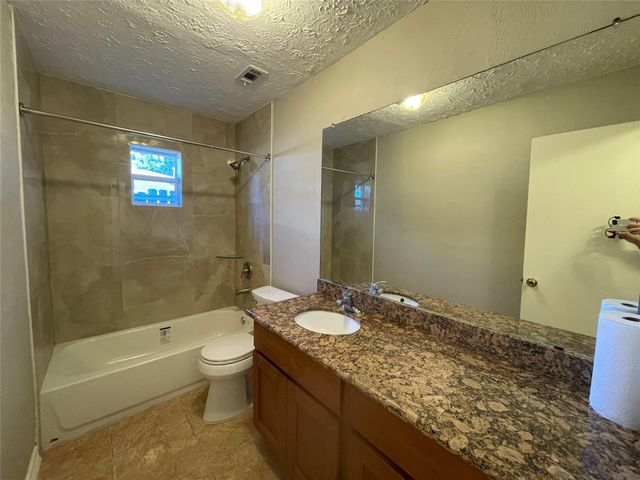 8826 Klondike Street, Houston, TX 77075