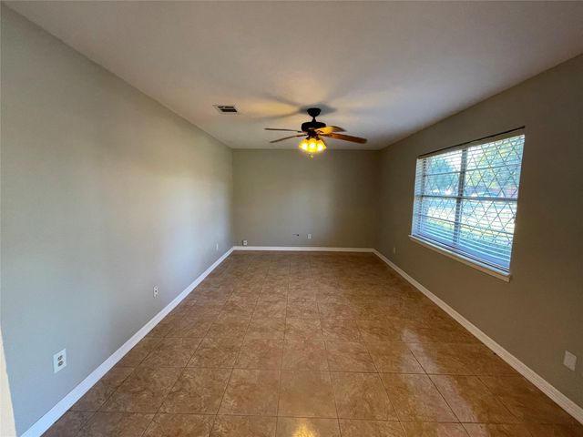 8826 Klondike Street, Houston, TX 77075