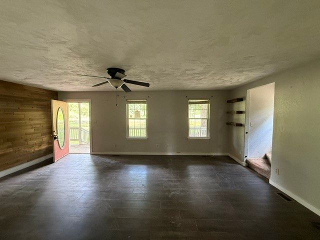 2139 Linker Mountain Road, Dover, AR 72837