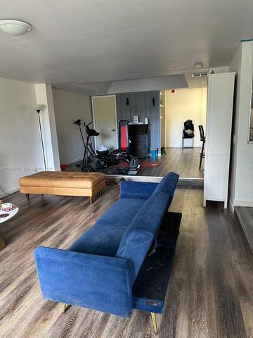 3720 Inverrary Dr 1L, Lauderhill, FL 33319