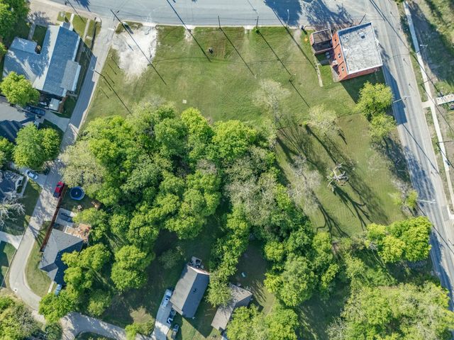 105 Wyatt Street, Waxahachie, TX 75165