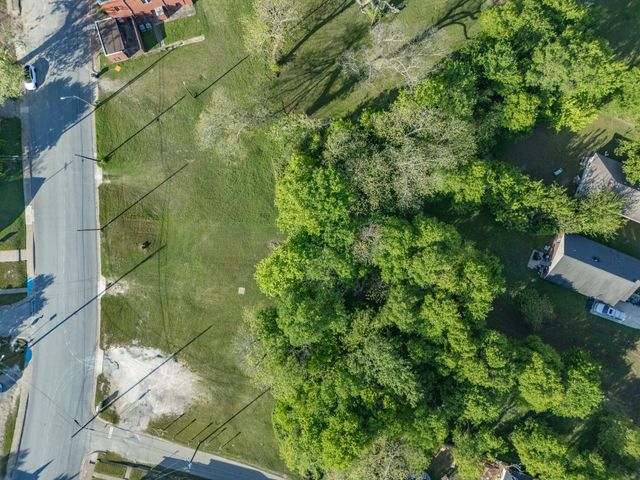 105 Wyatt Street, Waxahachie, TX 75165