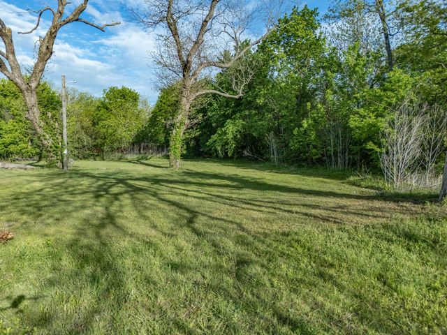 105 Wyatt Street, Waxahachie, TX 75165