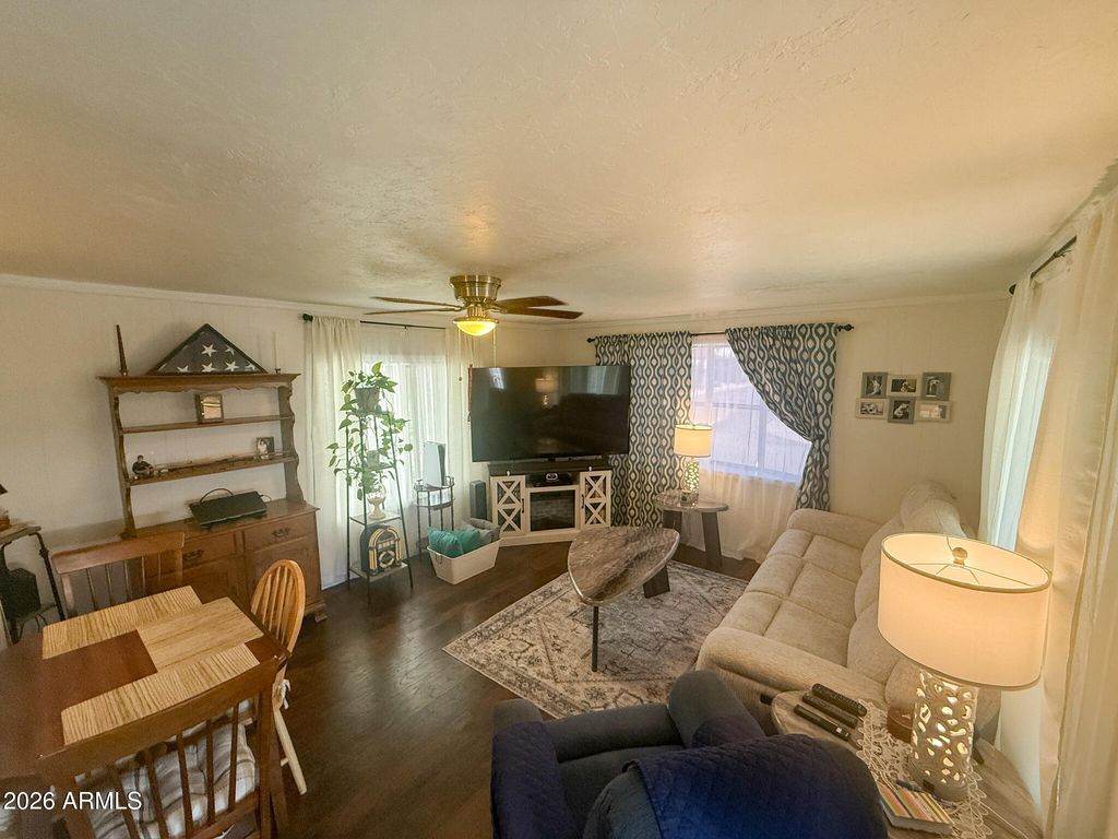 Image 4 of property listing at 4065 E University Drive 365, Mesa, AZ 85205