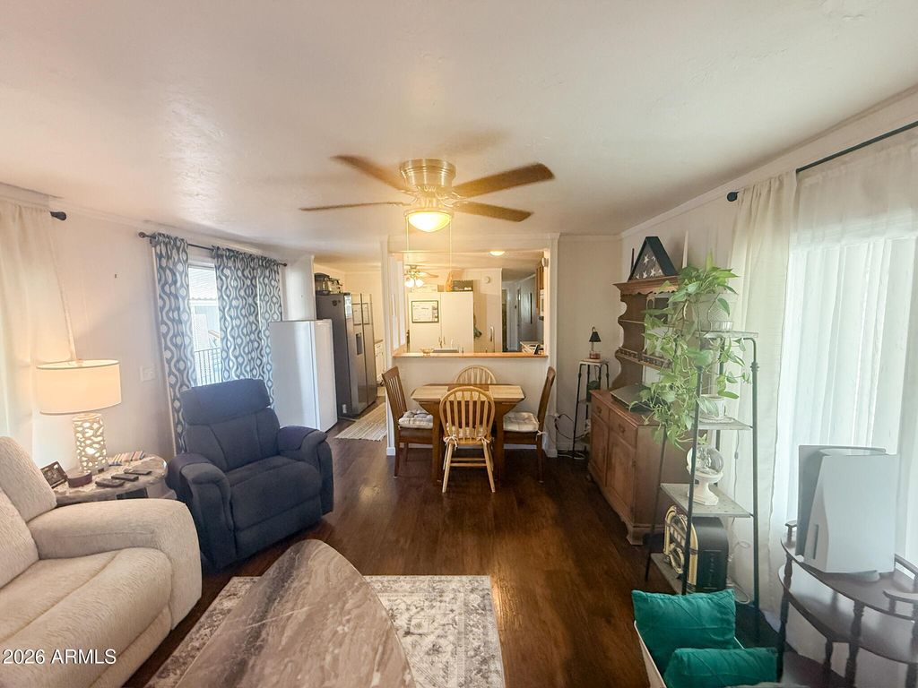 Image 5 of property listing at 4065 E University Drive 365, Mesa, AZ 85205