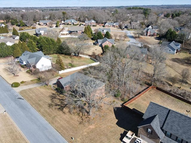 227 Saddlebrook Drive, Moore, SC 29369