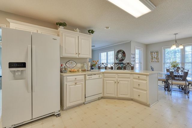 227 Saddlebrook Drive, Moore, SC 29369