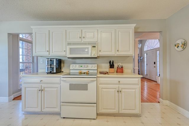 227 Saddlebrook Drive, Moore, SC 29369