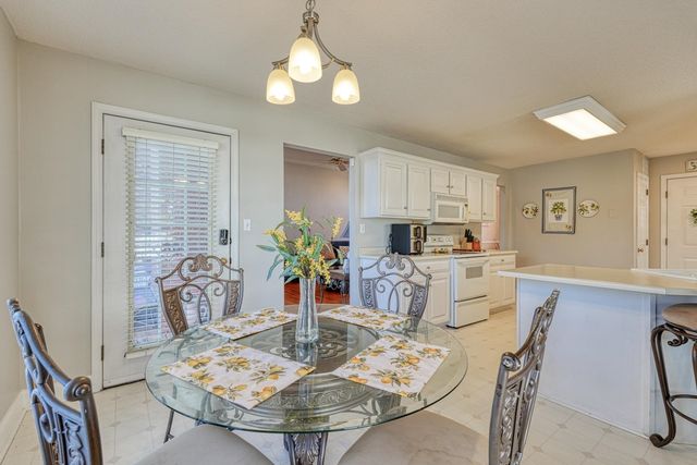 227 Saddlebrook Drive, Moore, SC 29369