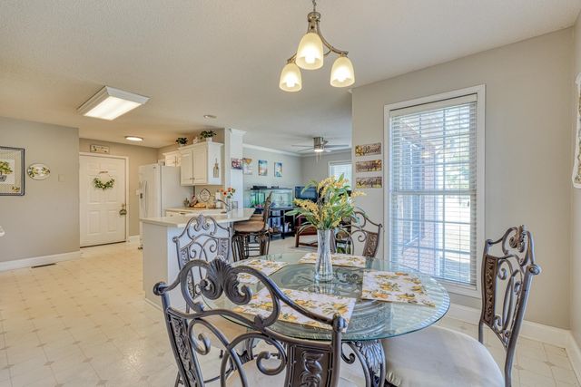 227 Saddlebrook Drive, Moore, SC 29369