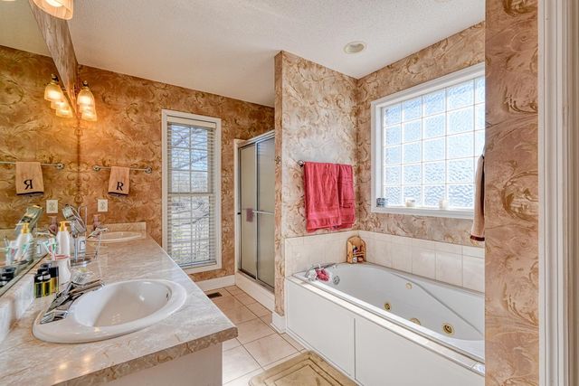 227 Saddlebrook Drive, Moore, SC 29369