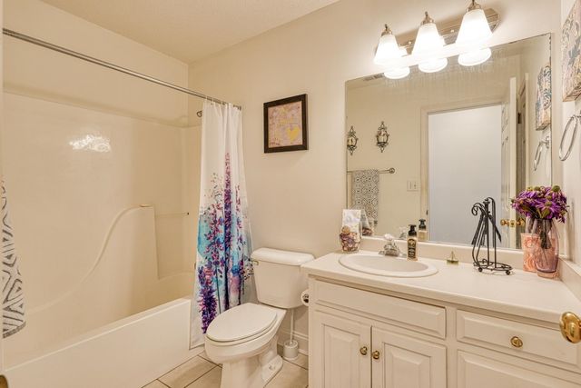 227 Saddlebrook Drive, Moore, SC 29369