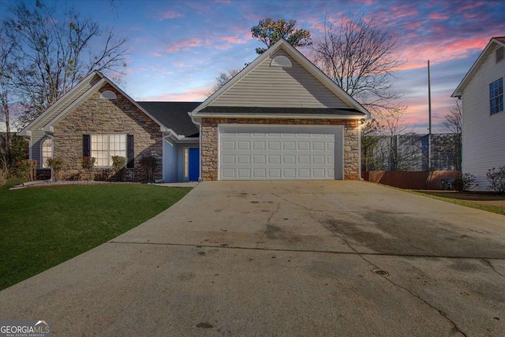 1528 Buckingham Place, Stockbridge, GA 30281