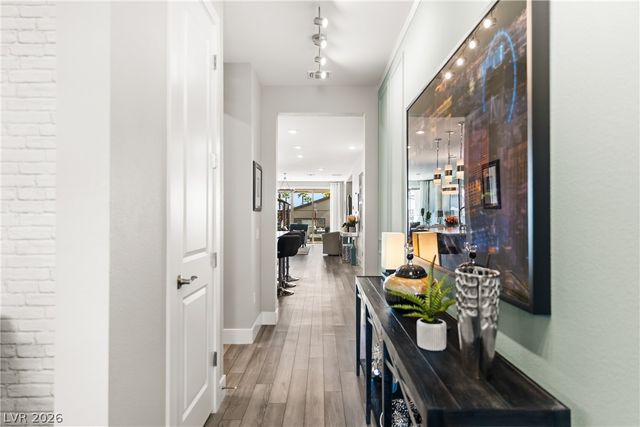 2375 Elmont Avenue, North Las Vegas, NV 89086