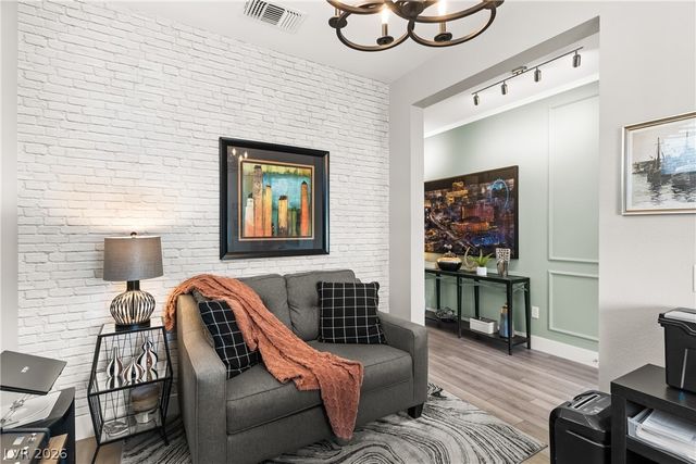 2375 Elmont Avenue, North Las Vegas, NV 89086