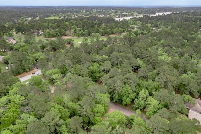 277 Broadmoor Drive, Huntsville, TX 77340