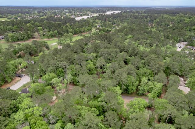 277 Broadmoor Drive, Huntsville, TX 77340