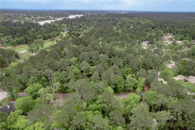 277 Broadmoor Drive, Huntsville, TX 77340