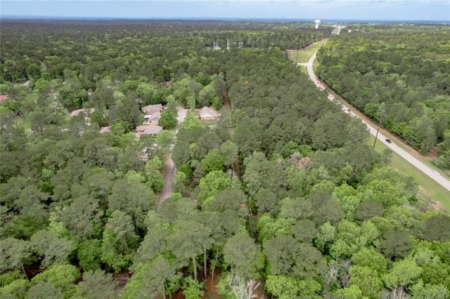 277 Broadmoor Drive, Huntsville, TX 77340