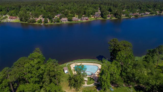 277 Broadmoor Drive, Huntsville, TX 77340