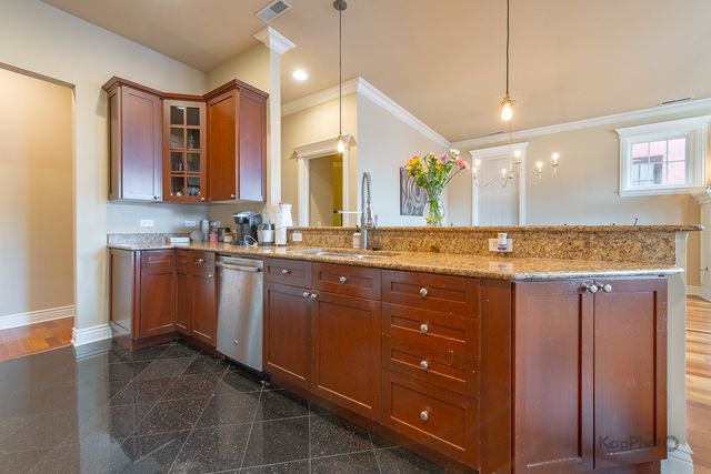 1148 W Monroe Street 5NW, Chicago, IL 60607