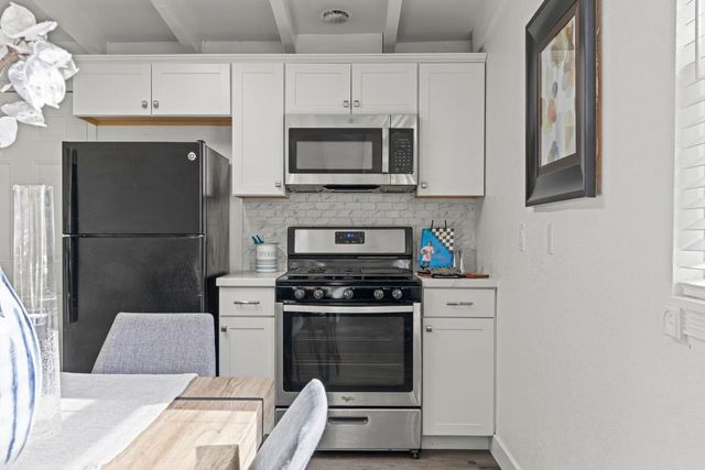 930 Beardsley Dr, West Sacramento, CA 95605