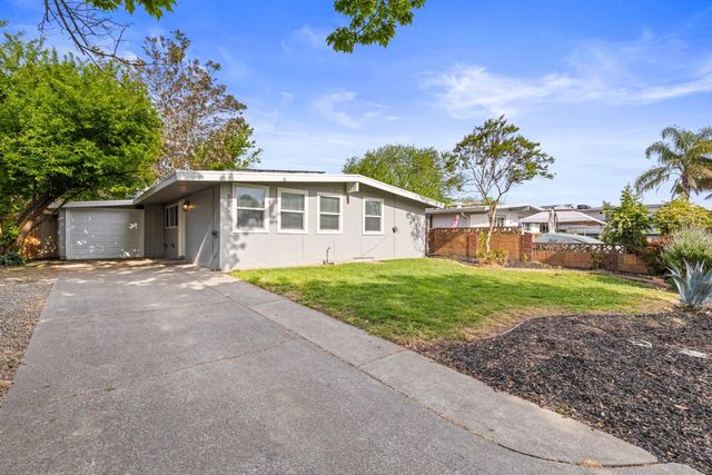 930 Beardsley Dr, West Sacramento, CA 95605