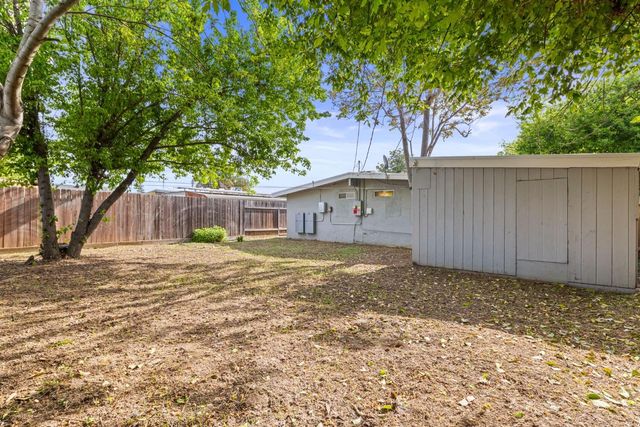 930 Beardsley Dr, West Sacramento, CA 95605