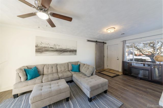 30917 Pardo Street, Garden City, MI 48135