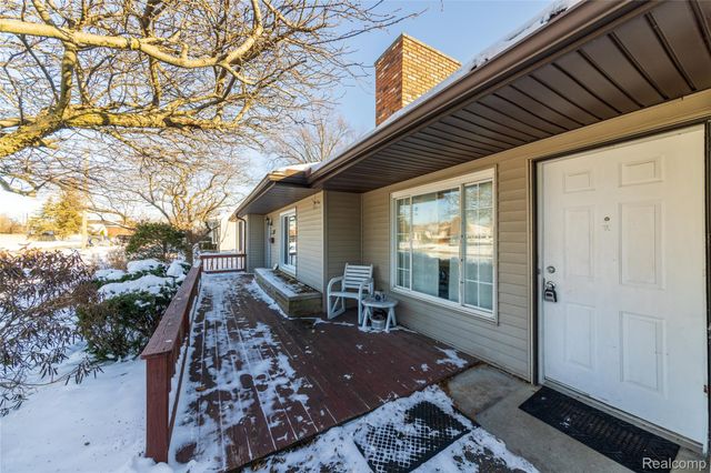 30917 Pardo Street, Garden City, MI 48135