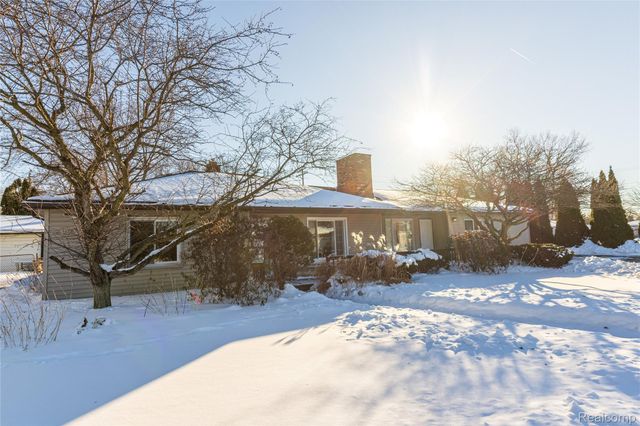 30917 Pardo Street, Garden City, MI 48135