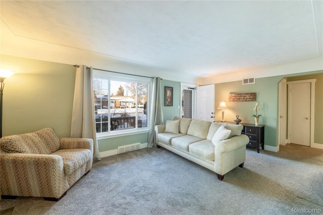 30917 Pardo Street, Garden City, MI 48135