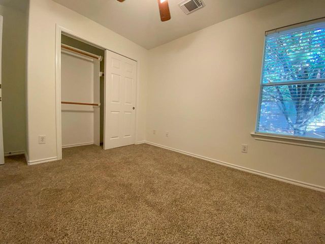 54 N Queenscliff Circle, The Woodlands, TX 77382