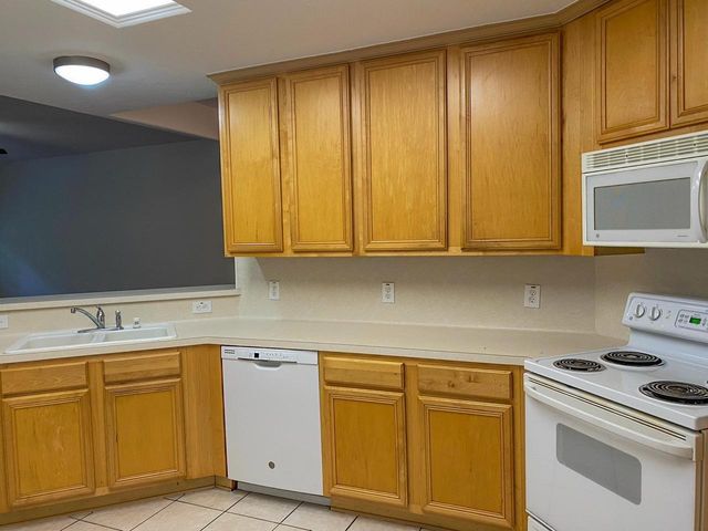 54 N Queenscliff Circle, The Woodlands, TX 77382
