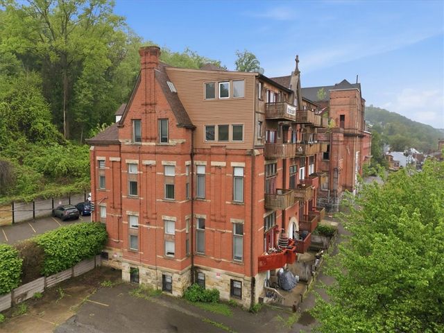 66 Pius St L101, South Side, PA 15203