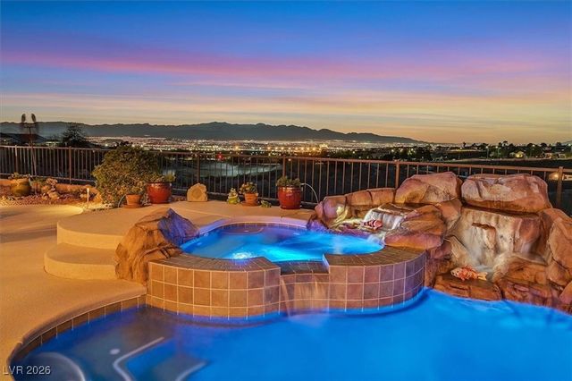 2000 Tulip Grove Court, Henderson, NV 89052