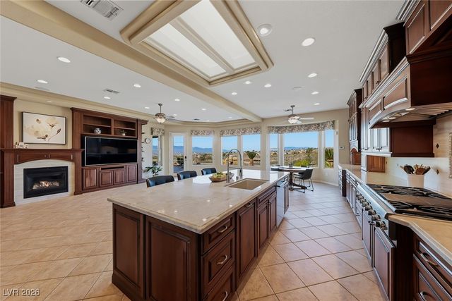 2000 Tulip Grove Court, Henderson, NV 89052