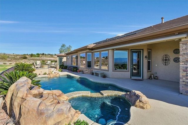 2000 Tulip Grove Court, Henderson, NV 89052