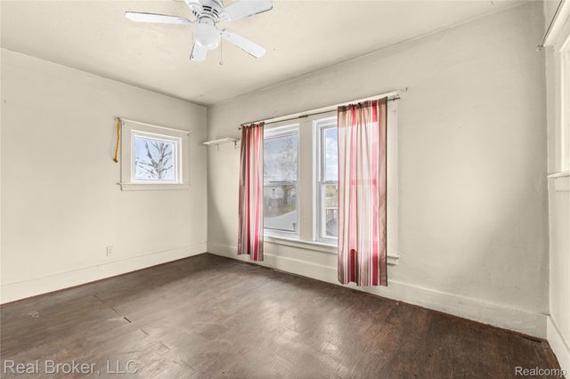 352 N Perry Street, Pontiac, MI 48342