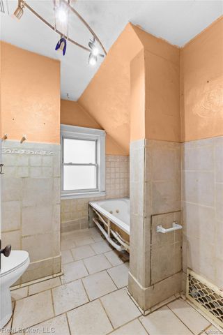352 N Perry Street, Pontiac, MI 48342
