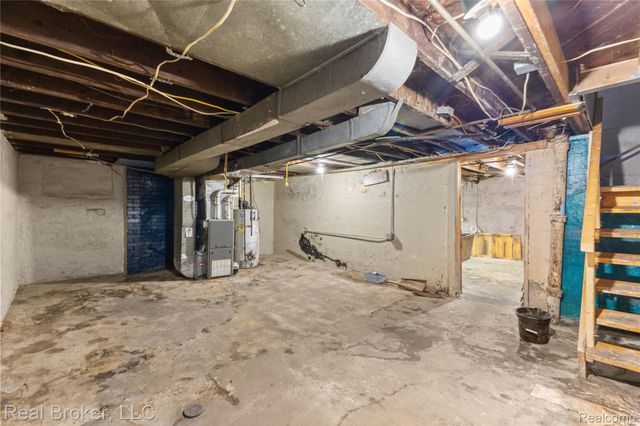 352 N Perry Street, Pontiac, MI 48342