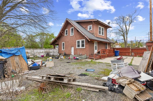 352 N Perry Street, Pontiac, MI 48342