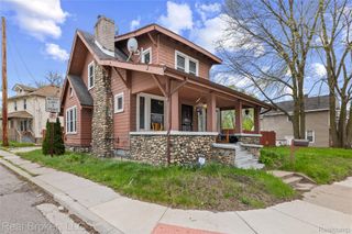 352 N Perry Street, Pontiac, MI 48342