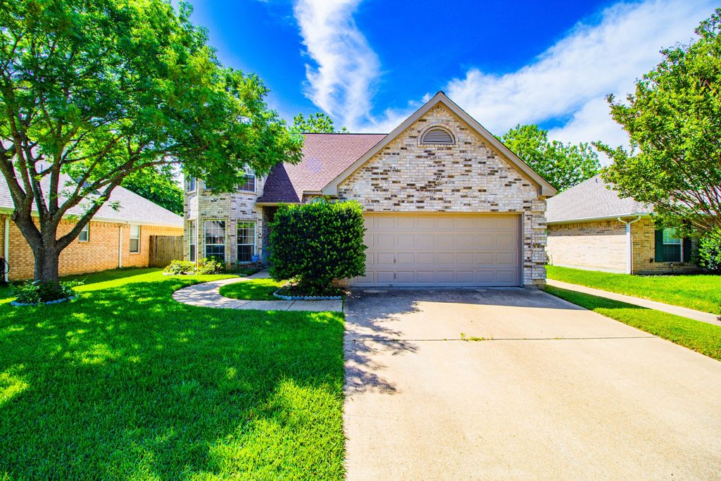 4108 Hideaway Drive, Arlington, TX 76017