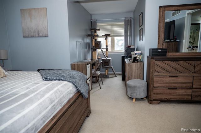 31924 Joseph Anthony Court 2, Warren, MI 48093