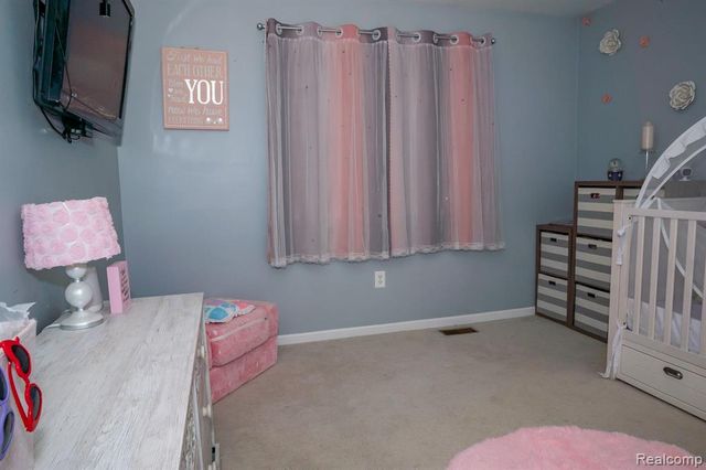 31924 Joseph Anthony Court 2, Warren, MI 48093