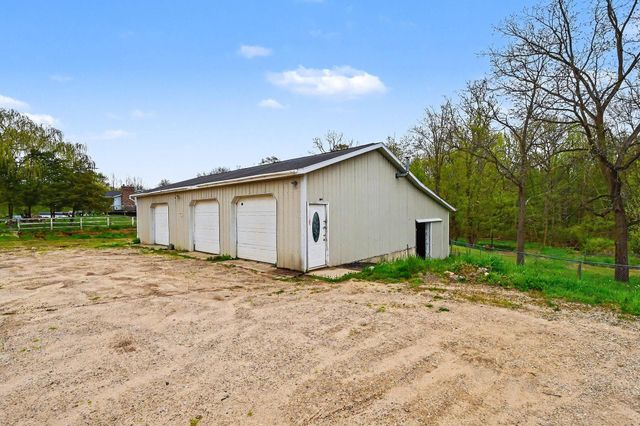 9214 S Cedar Drive, Allendale, MI 49401
