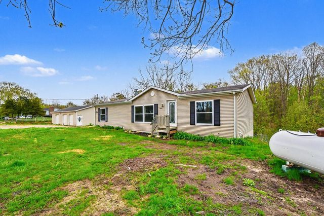 9214 S Cedar Drive, Allendale, MI 49401